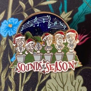 Haunted Mansion Holiday Disneyland pin